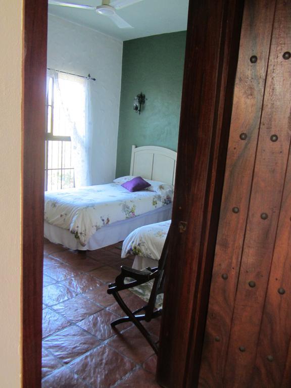 La Colorada Bed & Breakfast Zacualpan ภายนอก รูปภาพ