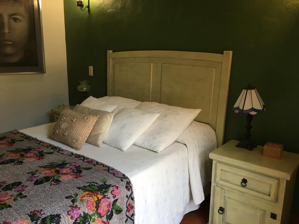 La Colorada Bed & Breakfast Zacualpan ภายนอก รูปภาพ