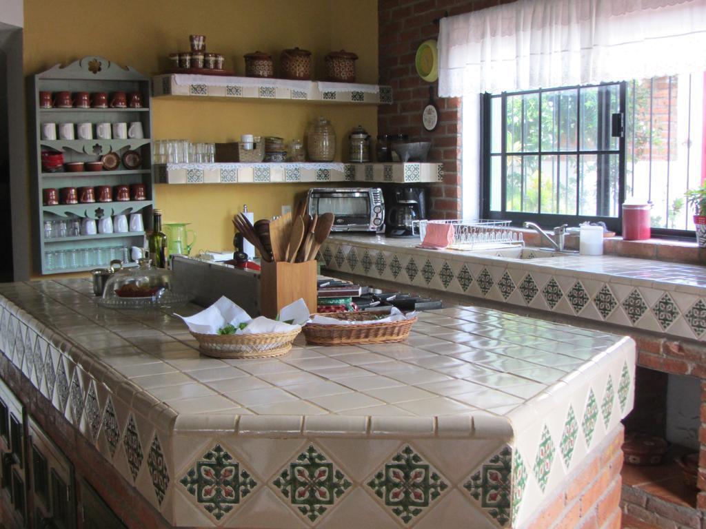 La Colorada Bed & Breakfast Zacualpan ภายนอก รูปภาพ